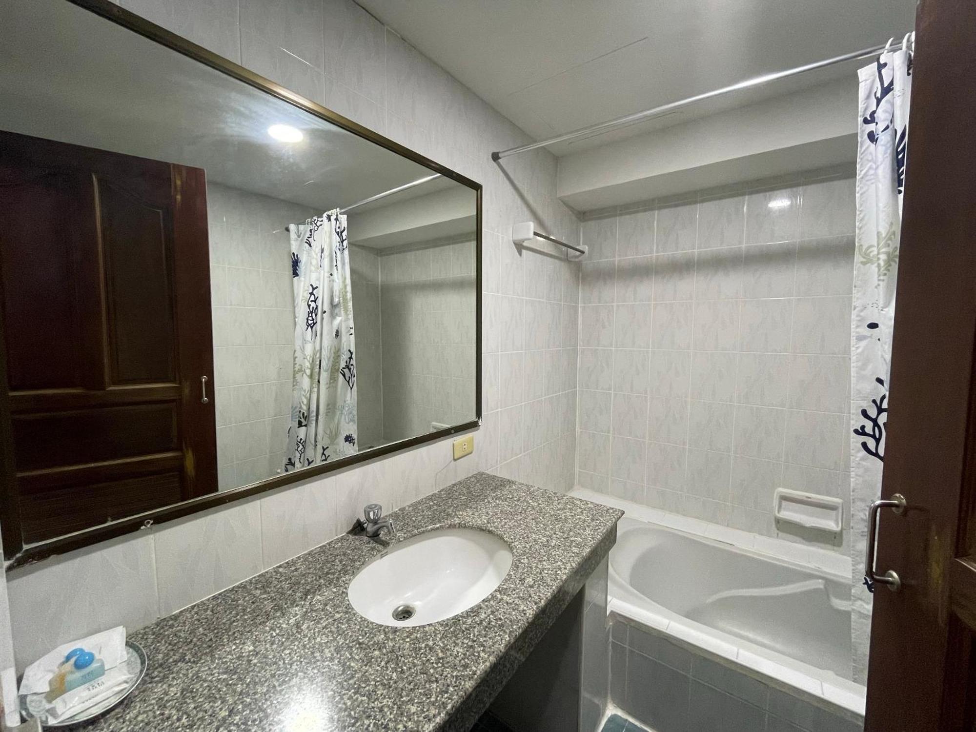 Silversand Villa Hotel Джомтьєн-Біч Екстер'єр фото